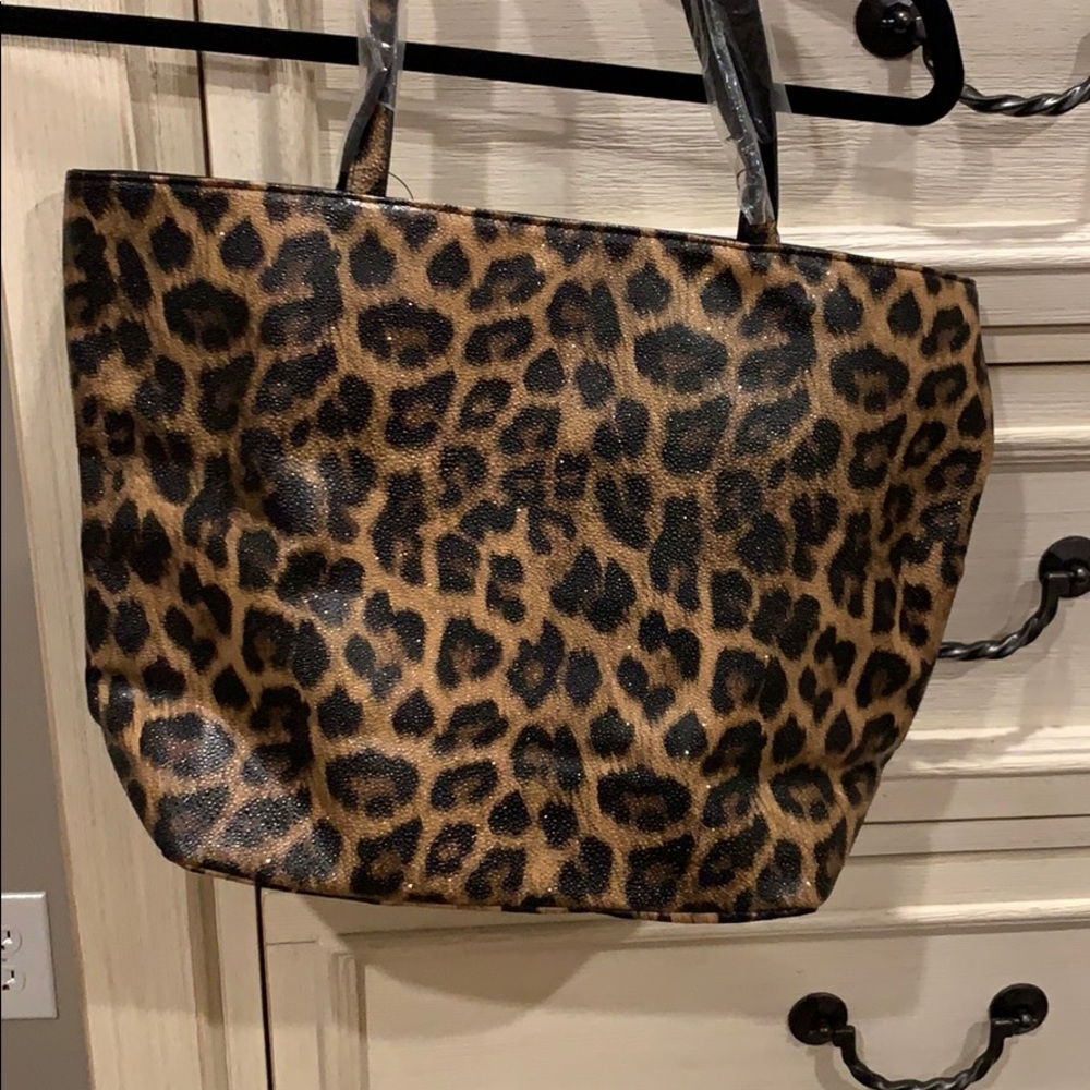 Leopard print tote bag